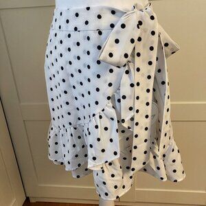 Short Skirt Macy's Milk & Honey Polka dot black & white - NEW- Size Medium